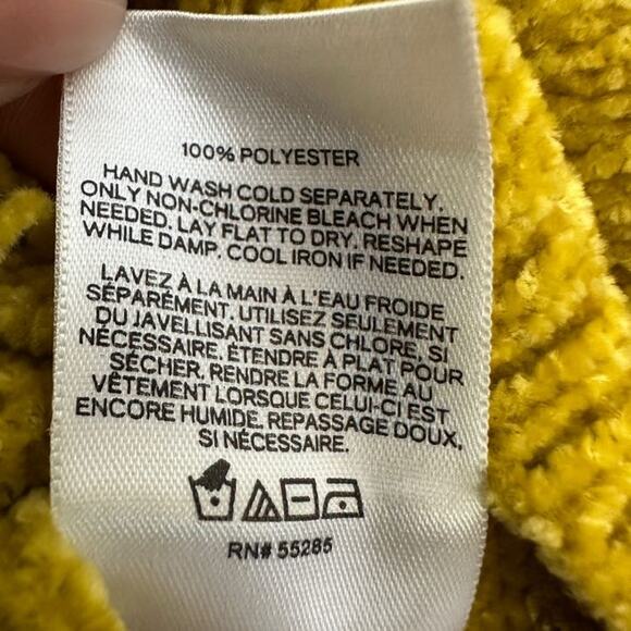 Express Women's Gold Mustard Chenille V-Neck 3/4 Sleeve Knit Pullover Sweater SP - Picture 4 of 9